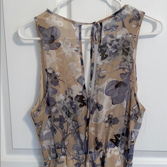 Beautiful floral romper - Picture 3 of 3